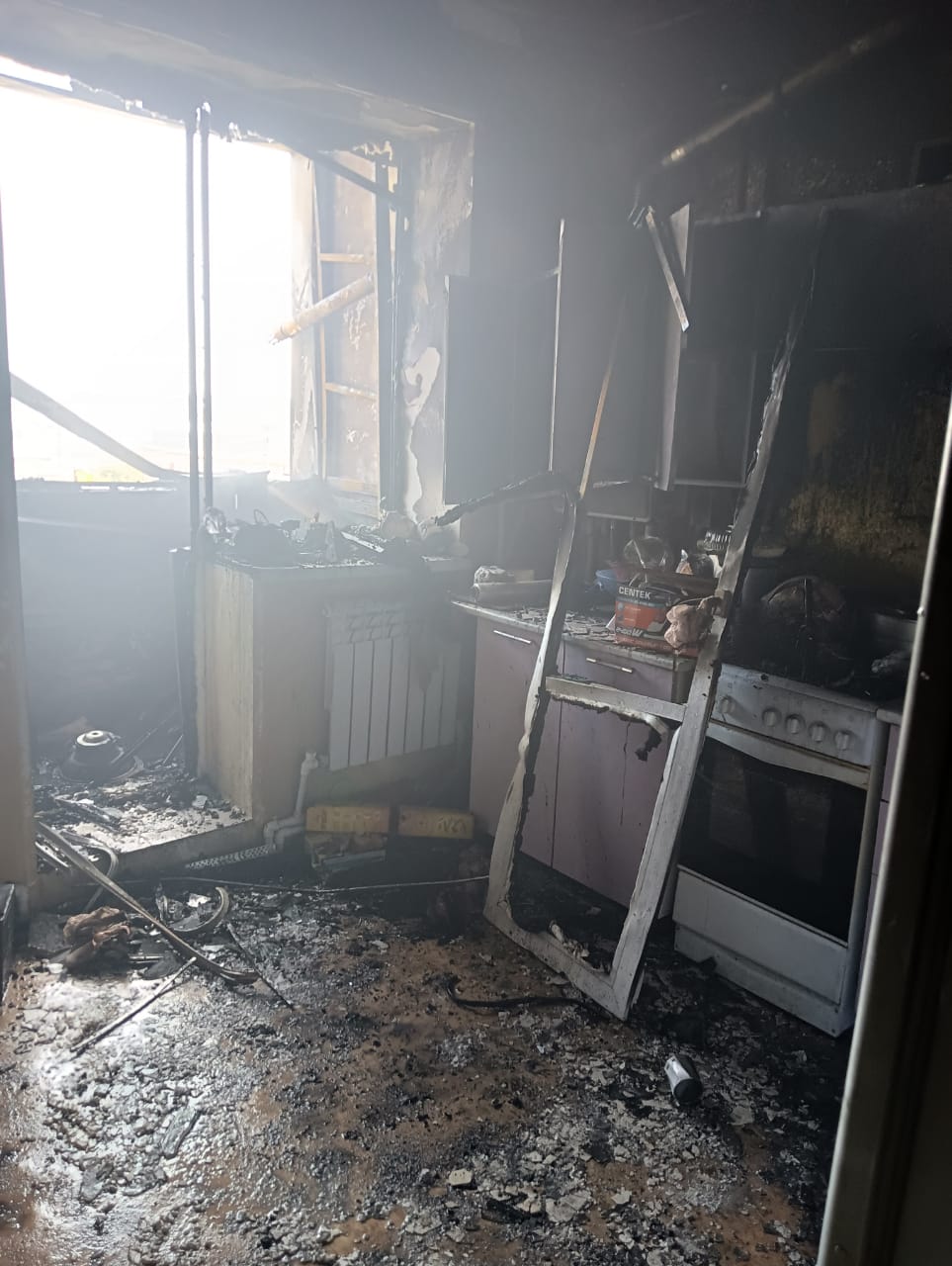 В Кукморе загорелась квартира трехэтажного дома